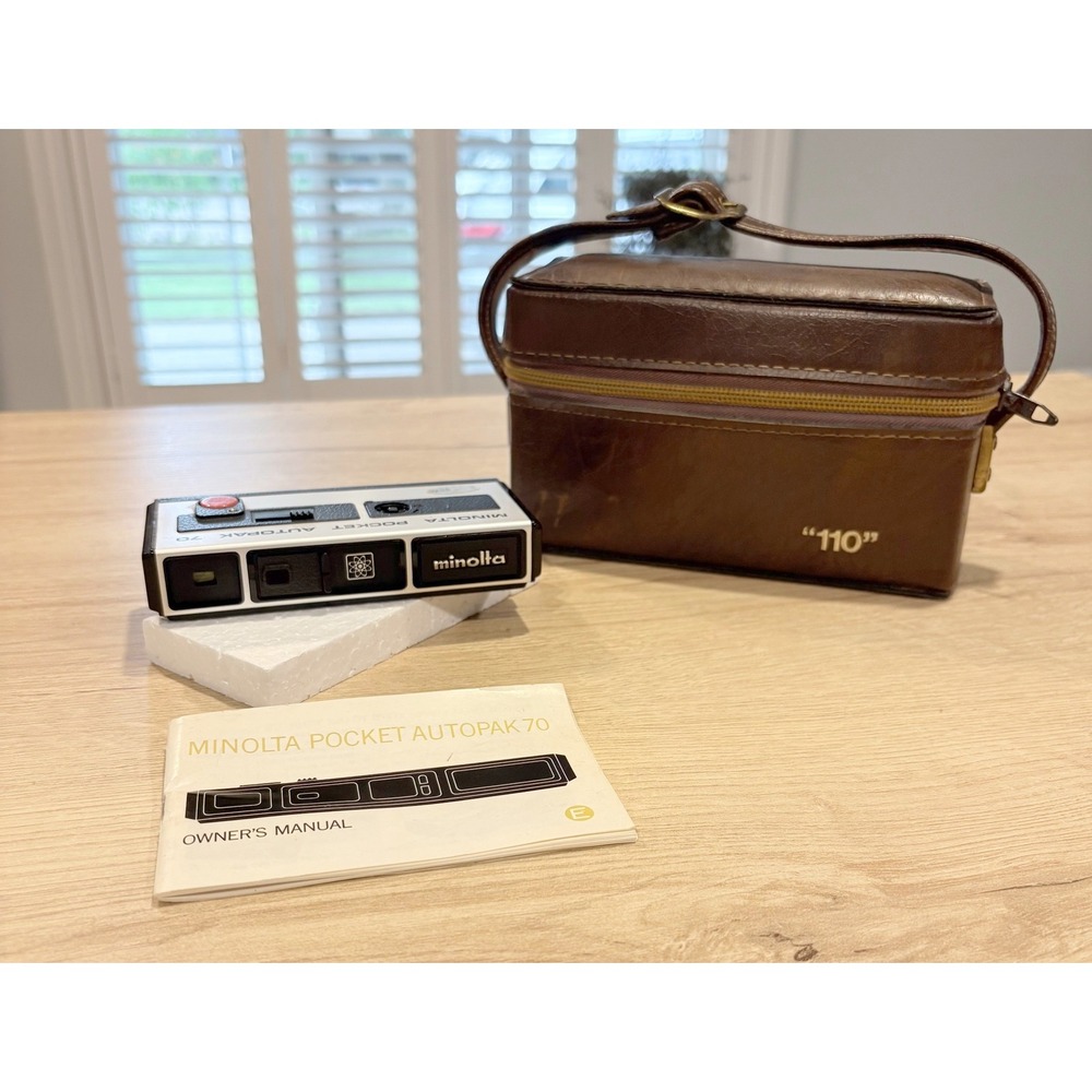 Vintage Minolta Pocket Autopak 70 110 Film Camera with Case and Manual